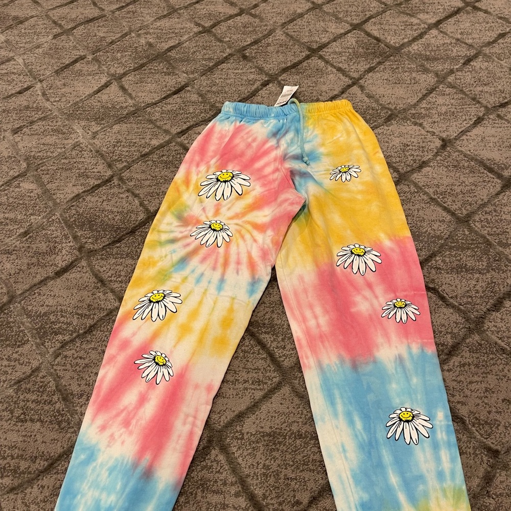 Brand new zumiez tie die colorful sweat pants
